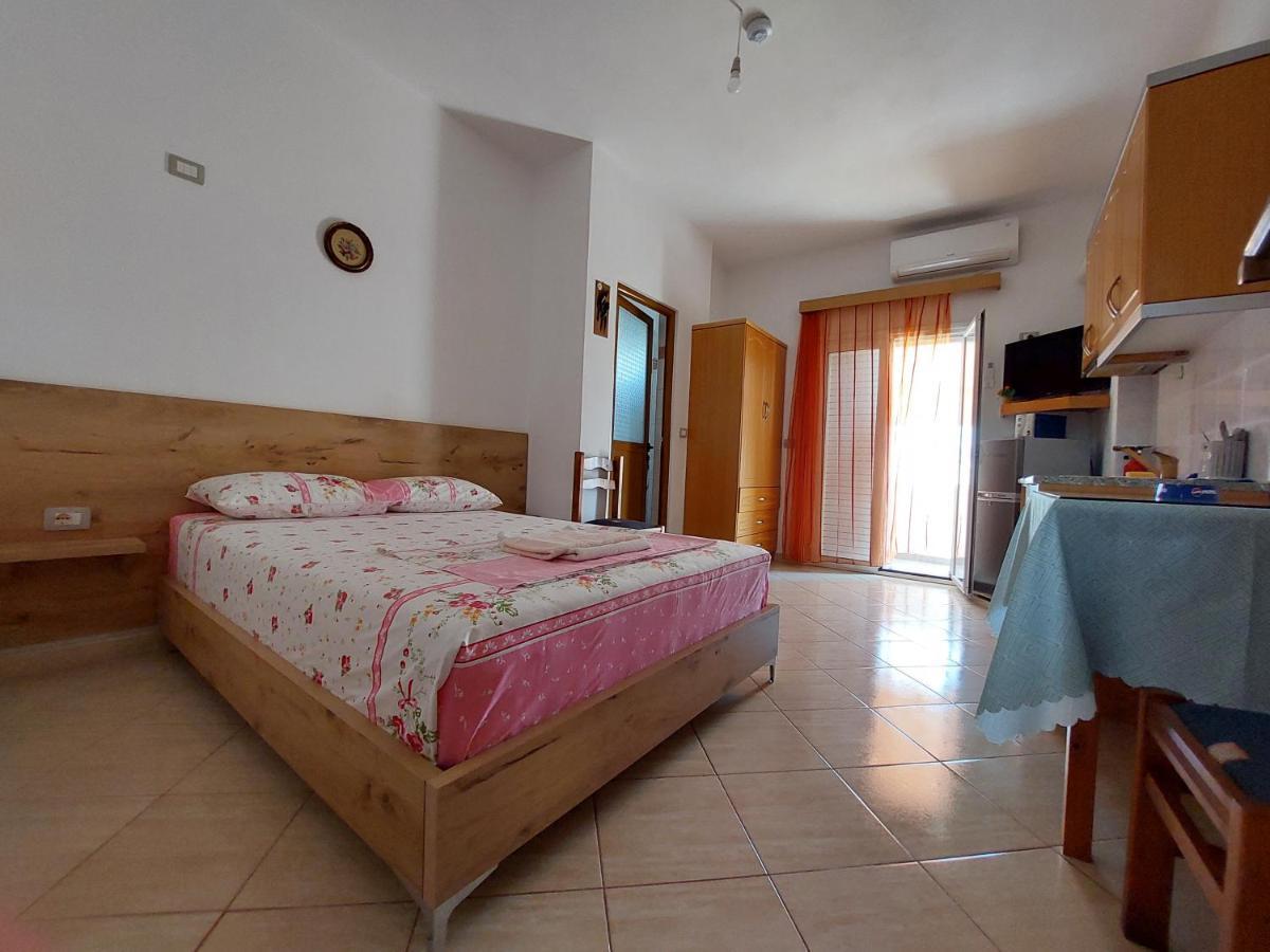 Villa Mihal Apartments Ksamil Exteriér fotografie