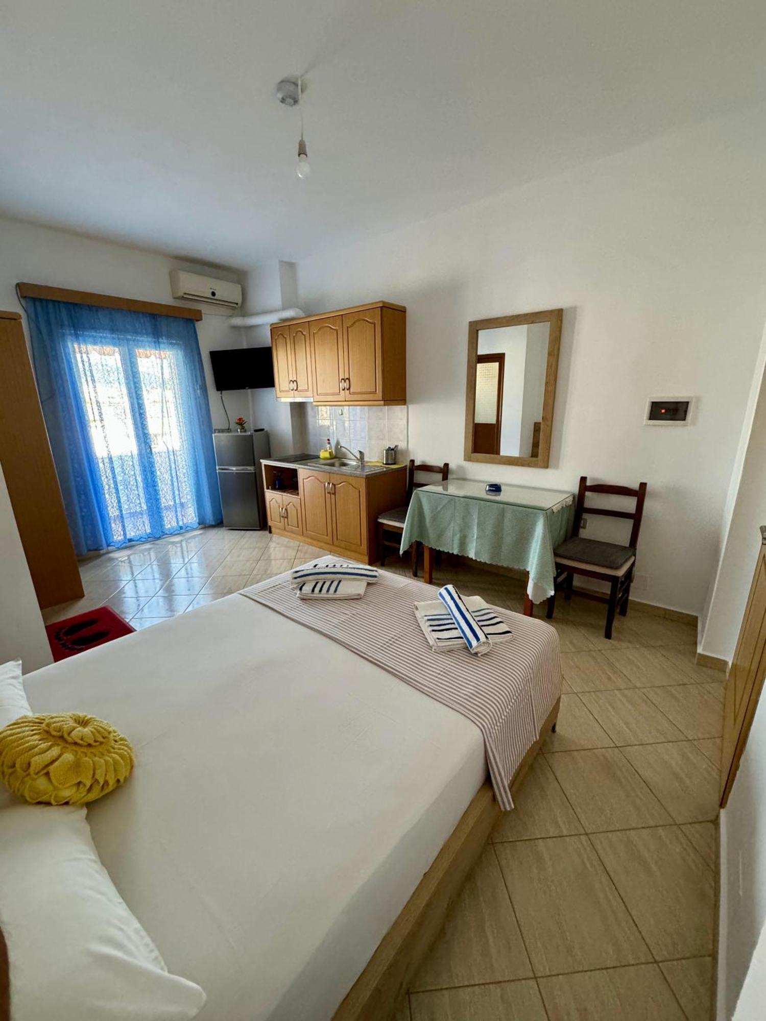 Villa Mihal Apartments Ksamil Exteriér fotografie